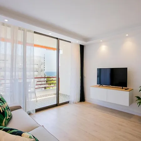 Stylish & Modern 2 Bedroom Apartment In Olympia Playa Las Americas Playa de las Americas  Exterior photo