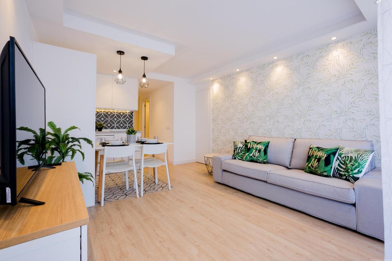 Apartment Stylish & Modern 2 Bedroom In Olympia Playa Americas